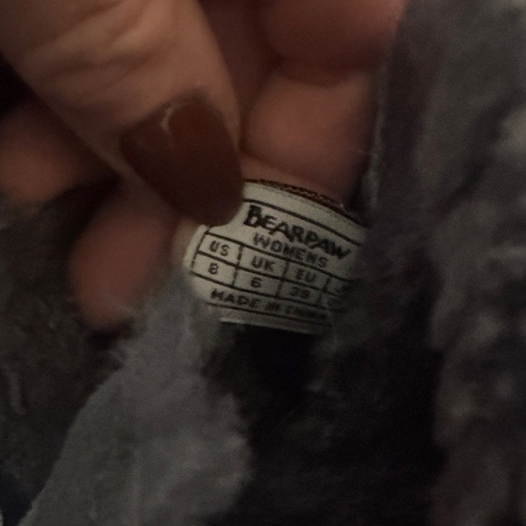 Women's Gray Suede Winter Pull On BearPaw Boots Lined With Faux Fur - Picture 8 of 8